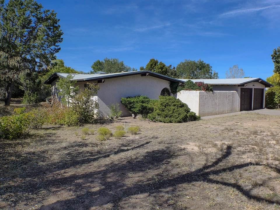 1st image of 114 Yosemite Dr
