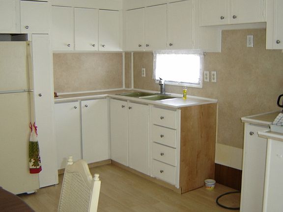 3rd image of 81 West Ln