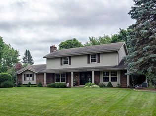 8711 Mary Dr, Racine, WI 53406