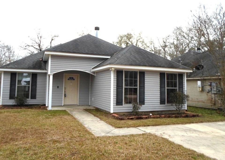 1st image of 66324 Kimball St