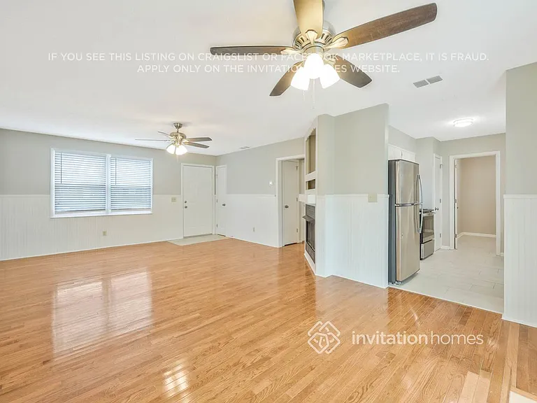 309 Edwards St — Photo 10