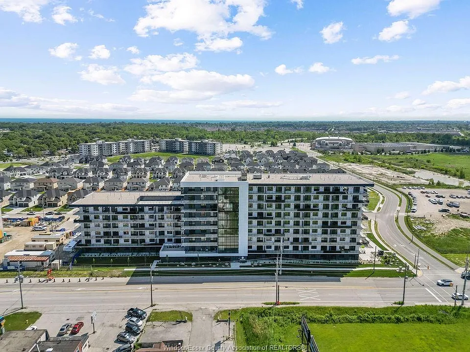 1530 Lauzon Rd #322