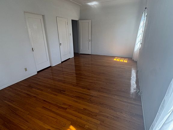 very large bedroom