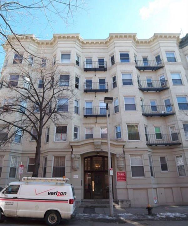 2nd image of 20 Hemenway St APT 36