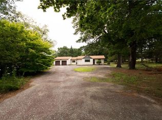 122 Bishop Hill Rd, Johnston, RI 02919