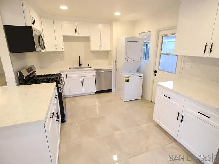 4915 Coconino Way — Photo 8