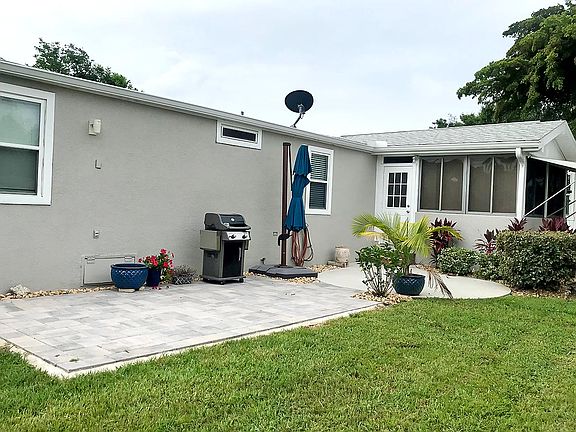 5th image of 1125 La Paloma Blvd #1125