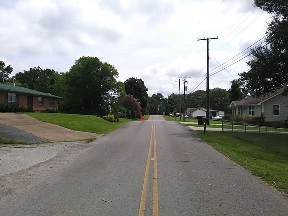 4th image of 184 School St