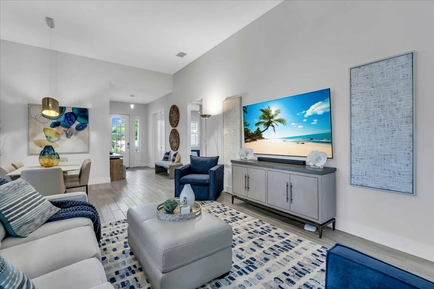 3 bed, 2.0 bath, $8,146 — Photo 4