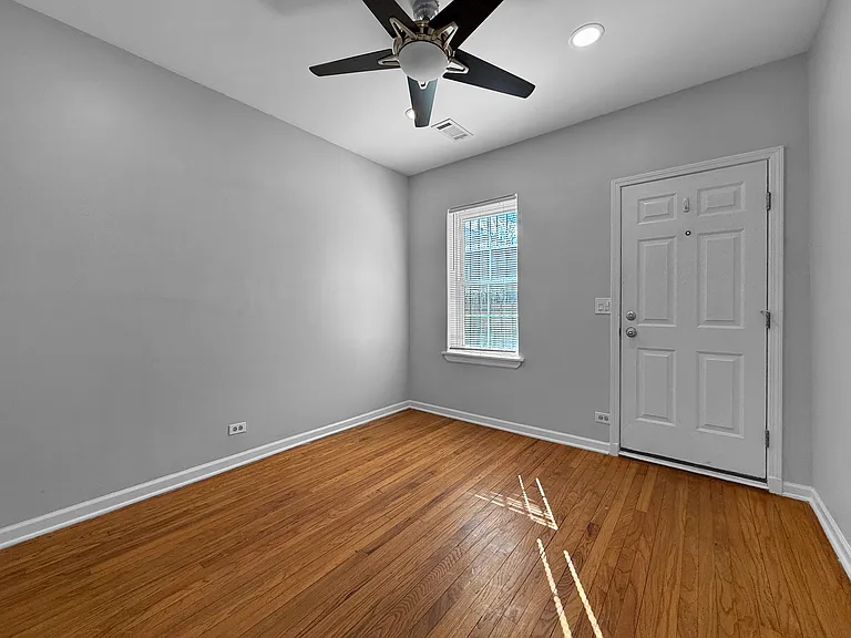 1642 N Marshfield Ave #1R — Photo 7