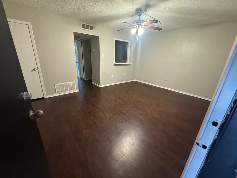 Vista Flats — Photo 13