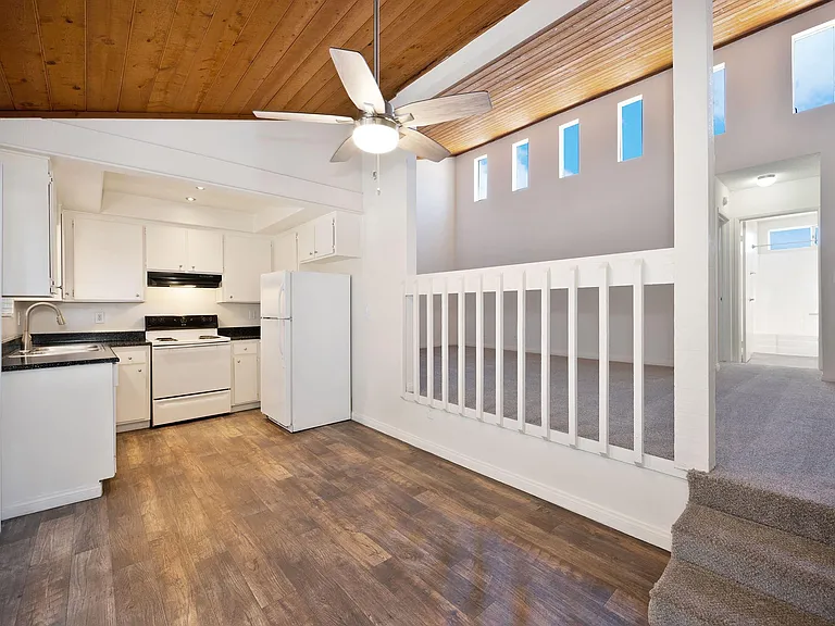Elan Beachpointe Carlsbad — Photo 14