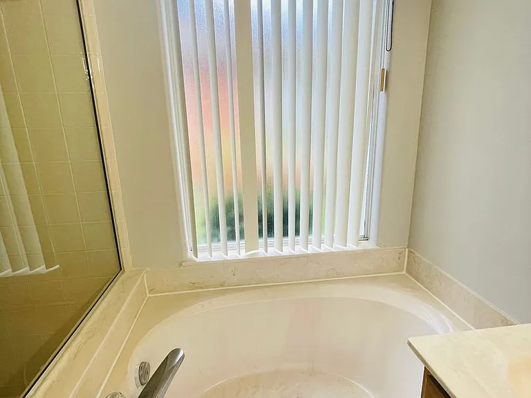 1738 Golfview Dr — Photo 25