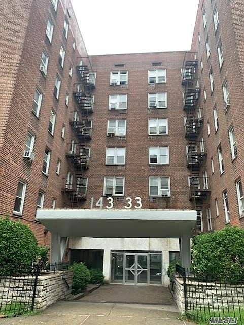 1st image of 14333 Sanford Ave #B
