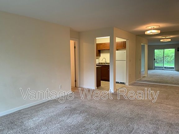 4th image of 3180 De Montreuil Ct Unit 105