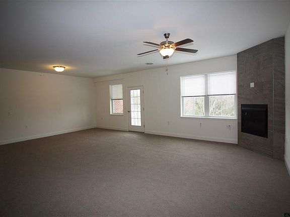 5th image of 3 Kilburn Ct