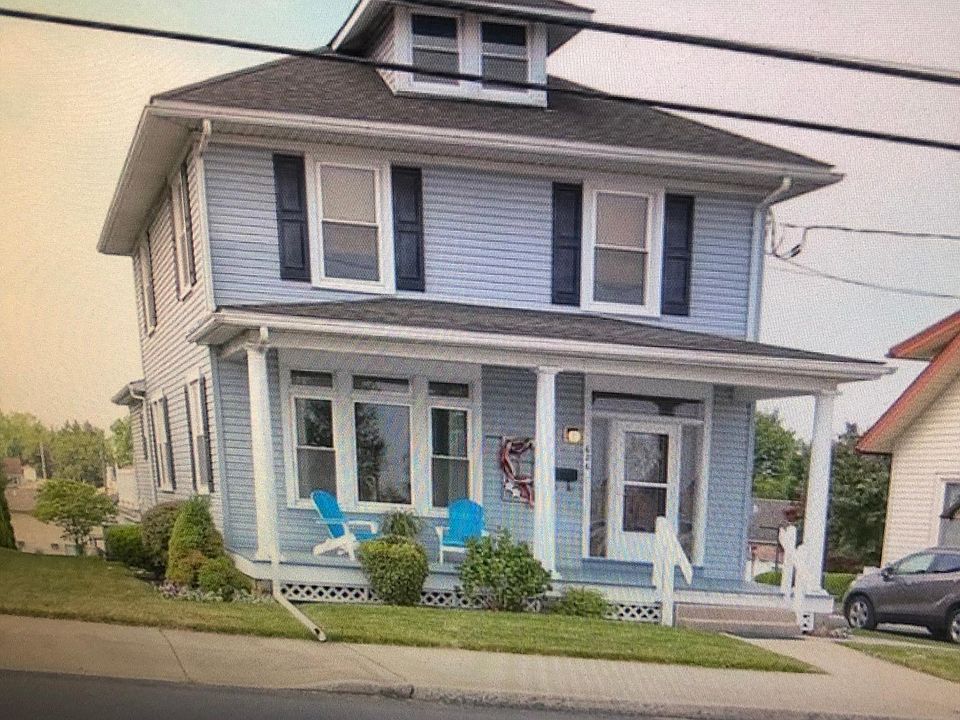 1st image of 626 Main St