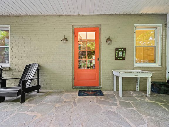 3rd image of 5010 Boxhill Ln