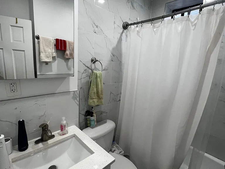 1376 3rd Ave #5F — Photo 15