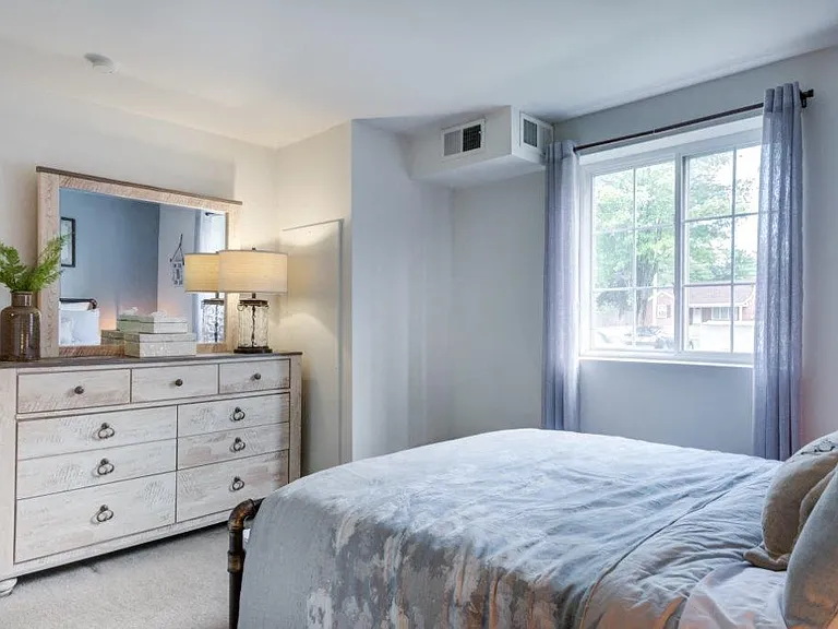 Main Street Apartment Homes — Photo 9