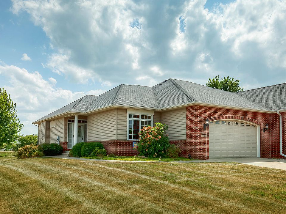 1st image of 3044 Burnham Dr