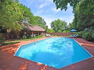 242 Clay Dr, Winston Salem, NC 27107