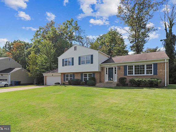 3rd image of 8602 Cotswold Ct