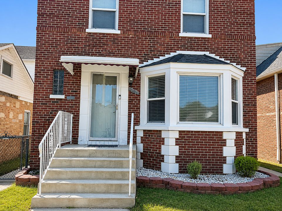 1st image of 5813 S Kilbourn Ave