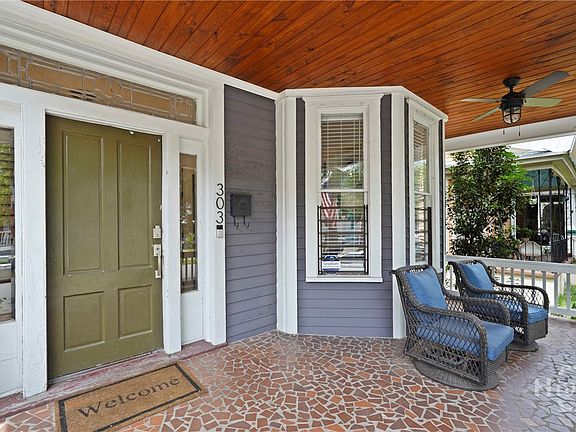 4th image of 303 W 39th Street