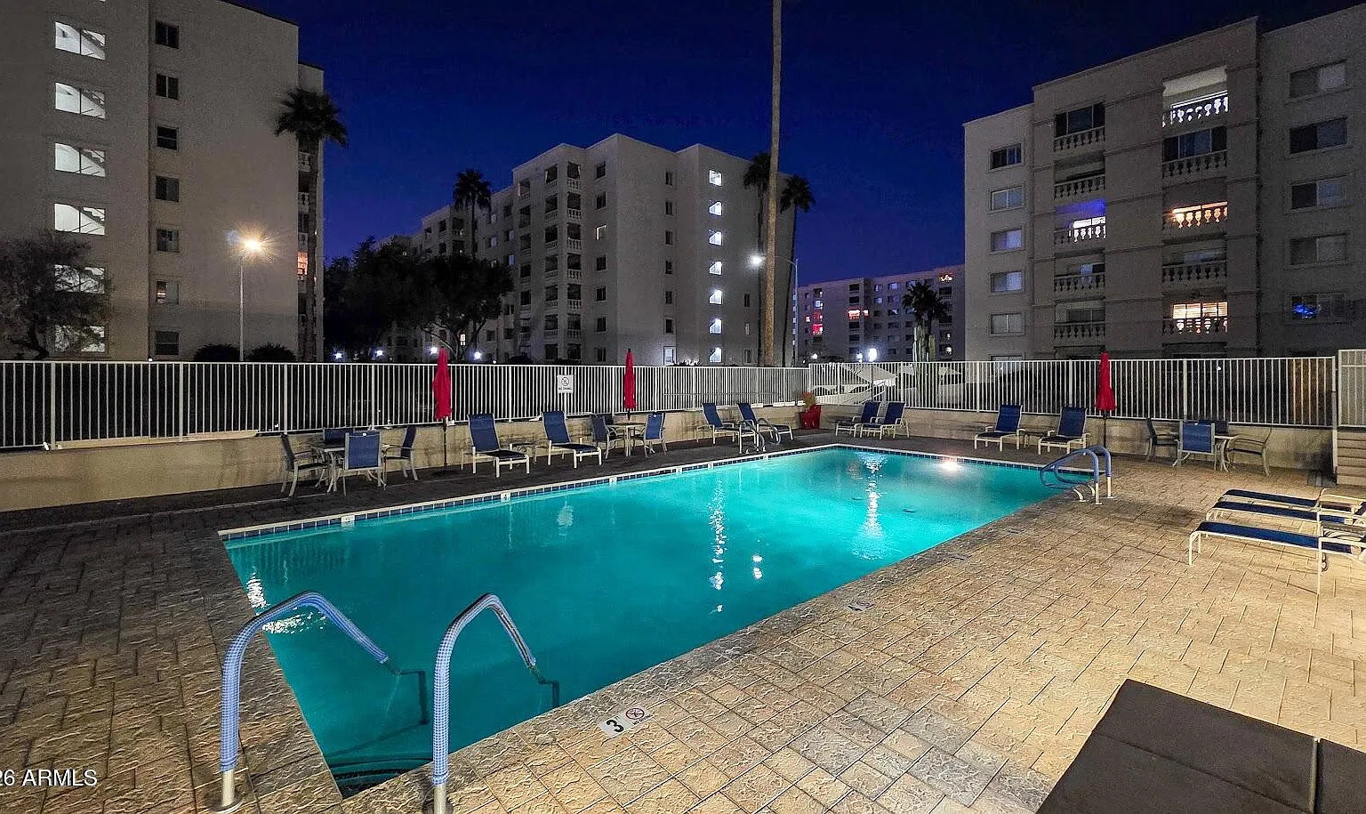 3 bed, 3.0 bath, 2130 sqft, $3,300 — Photo 2