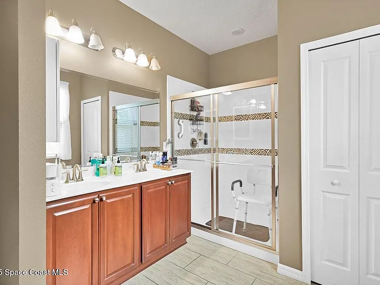 205 Bellamy Trl — Photo 16