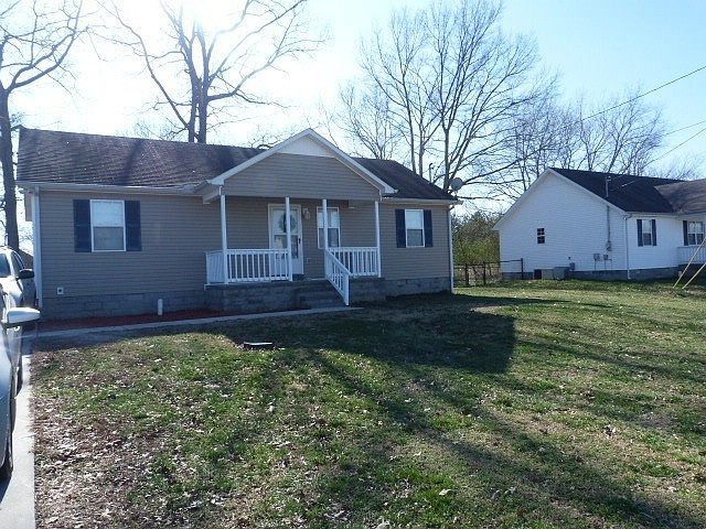 1st image of 126 Brook Hollow Cir