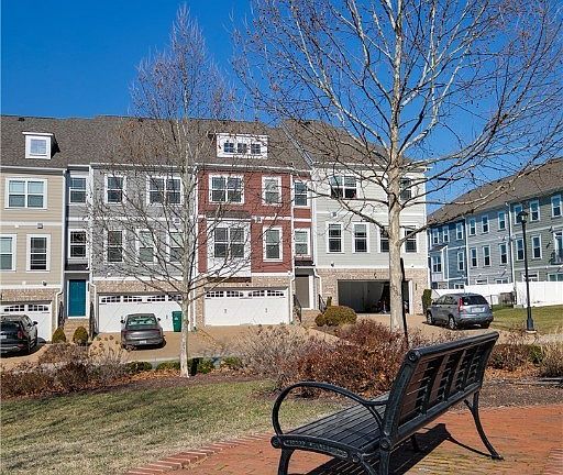 2nd image of 4528 Hobble Cir