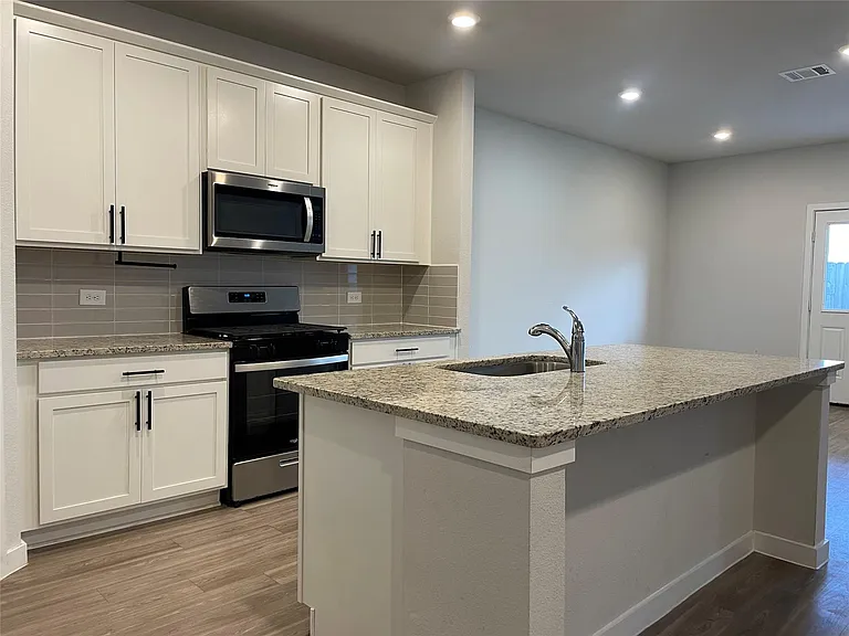 11885 Whirlaway Dr — Photo 10