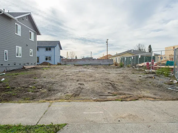 1686 Kerry Ln, Santa Rosa, CA 95403