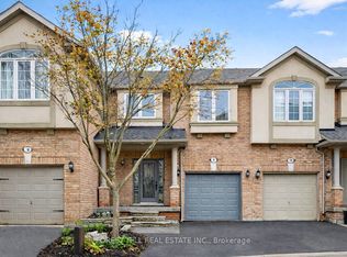71 Puccini Dr #9, Richmond Hill, ON L4E4X8