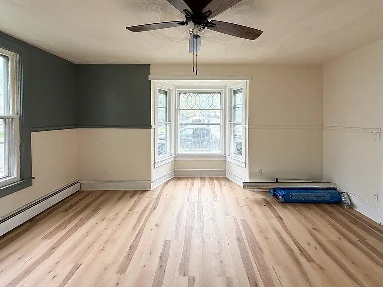 59 Spencer Ave — Photo 3