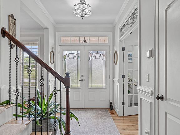 4th image of 126 Gwendolyn Way