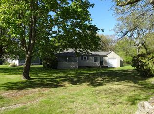 122 Carpenter Dr, South Kingstown, RI 02879