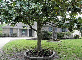 8114 Sunny Ridge Dr, Houston, TX 77095