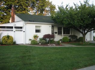 53 Graham St, Farmingdale, NY 11735