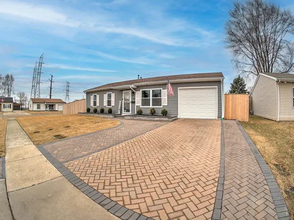 200 Nippert Ave, Romeoville, IL 60446