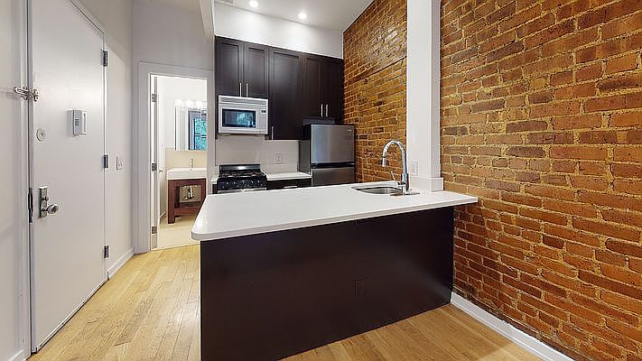 1st image of 218 E 84th St APT 2A