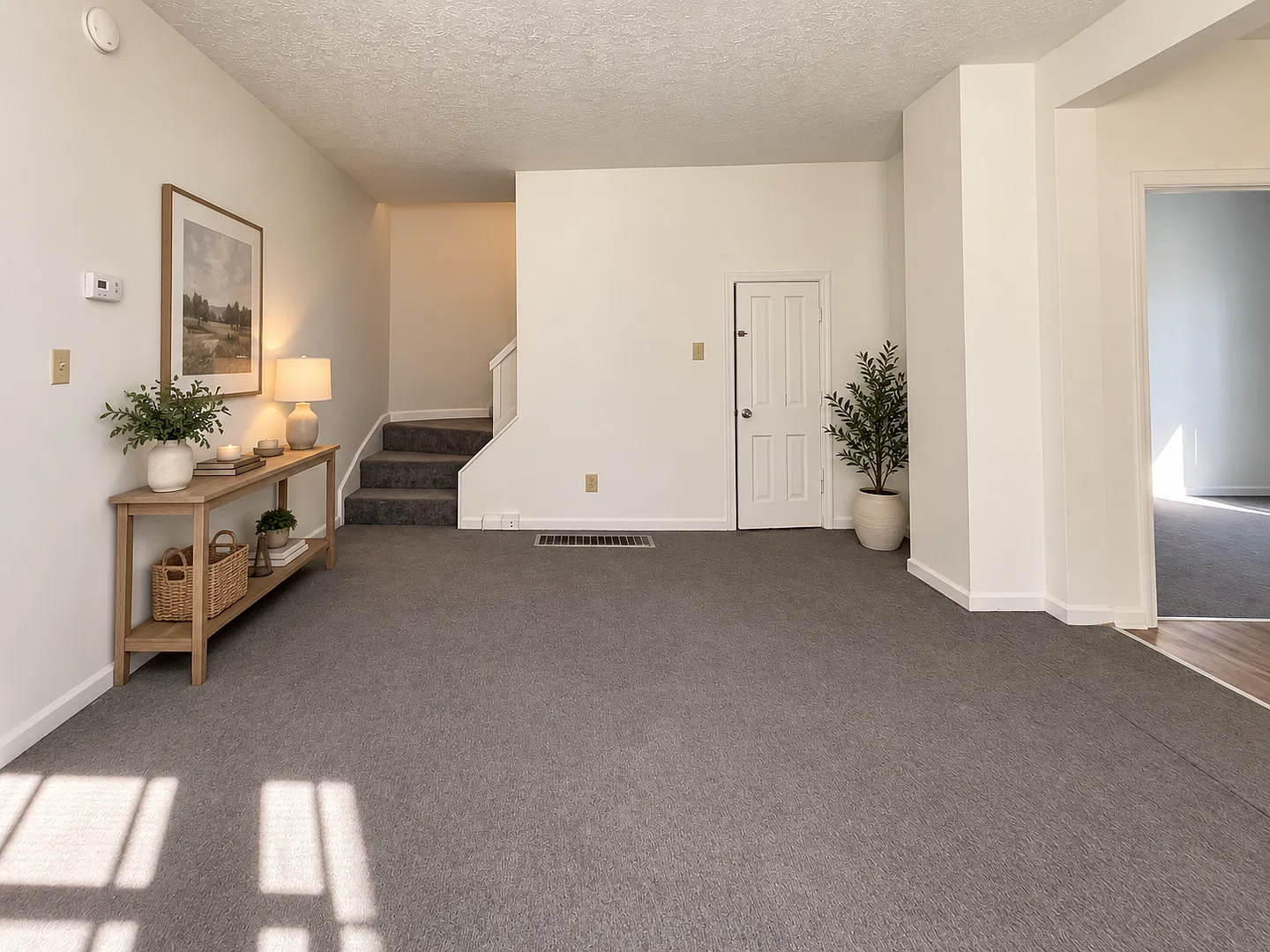 834 W North St - The Ultimate Ball State Rental | 4 Bedrooms, 2 Baths, Pet Friendly — Photo 2
