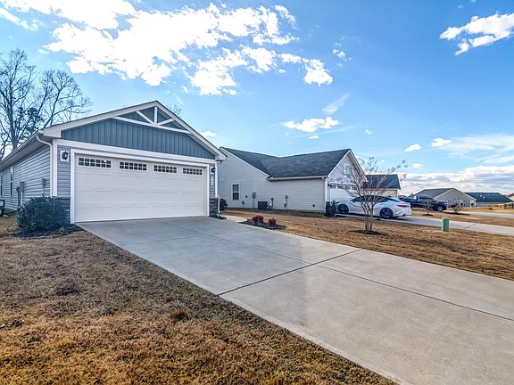 3rd image of 535 Olivia Springs Dr