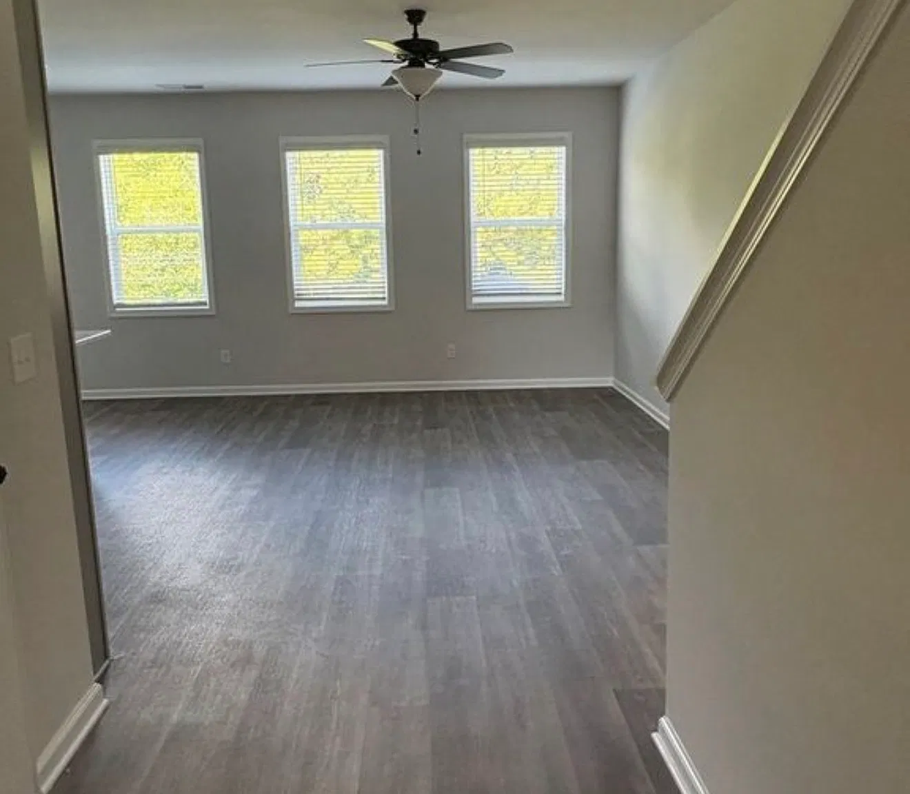 3 bed, 2.5 bath, 1368 sqft, $1,650 — Photo 1