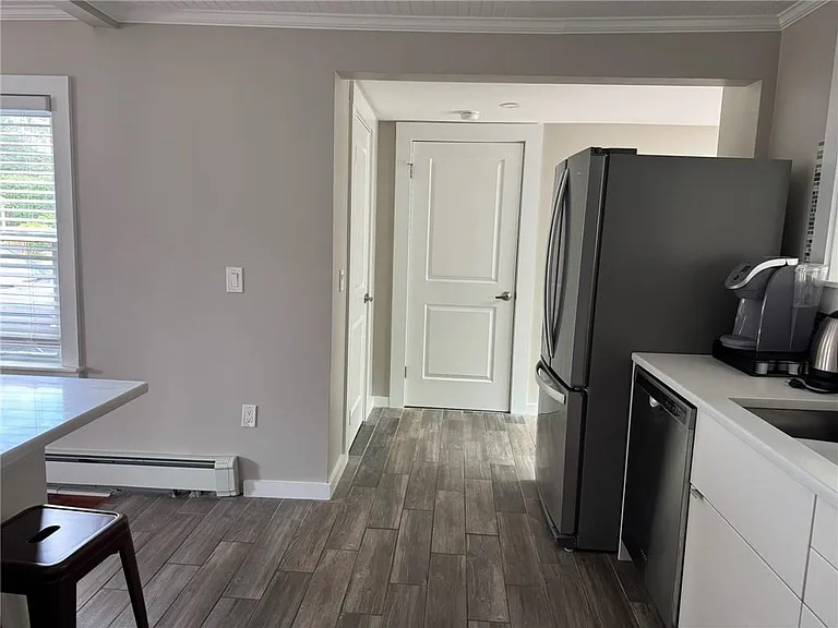 53 Center Ave — Photo 11