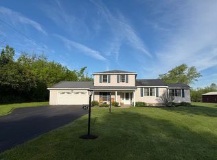 40 Bridle Ln, Elma, NY 14059
