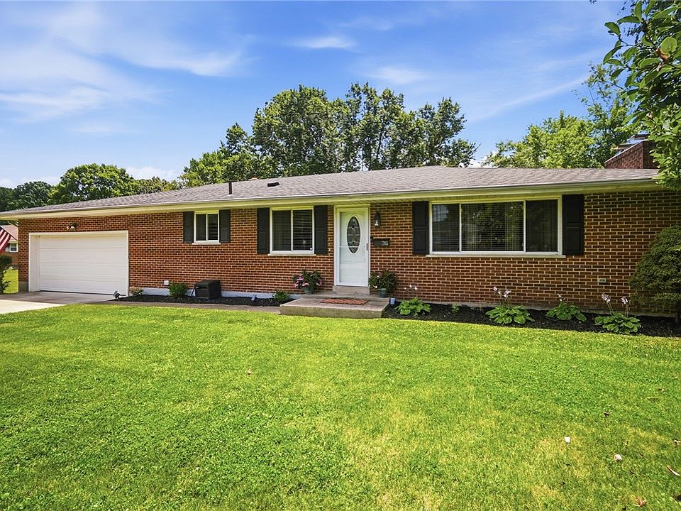 1st image of 205 Parker Dr
