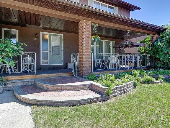 2nd image of 51 W Parkwood Cres